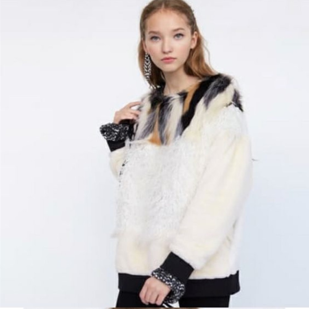 Zara Multi-Textured Feather Faux Fur Sweater Sz S
